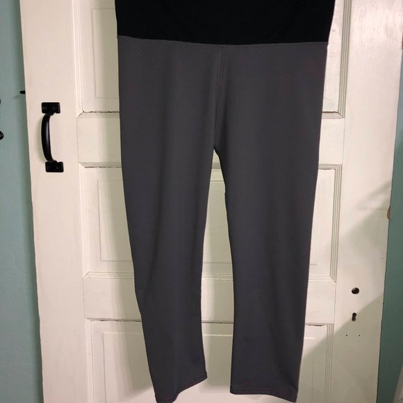 Fabletics Capris - Picture 5 of 5